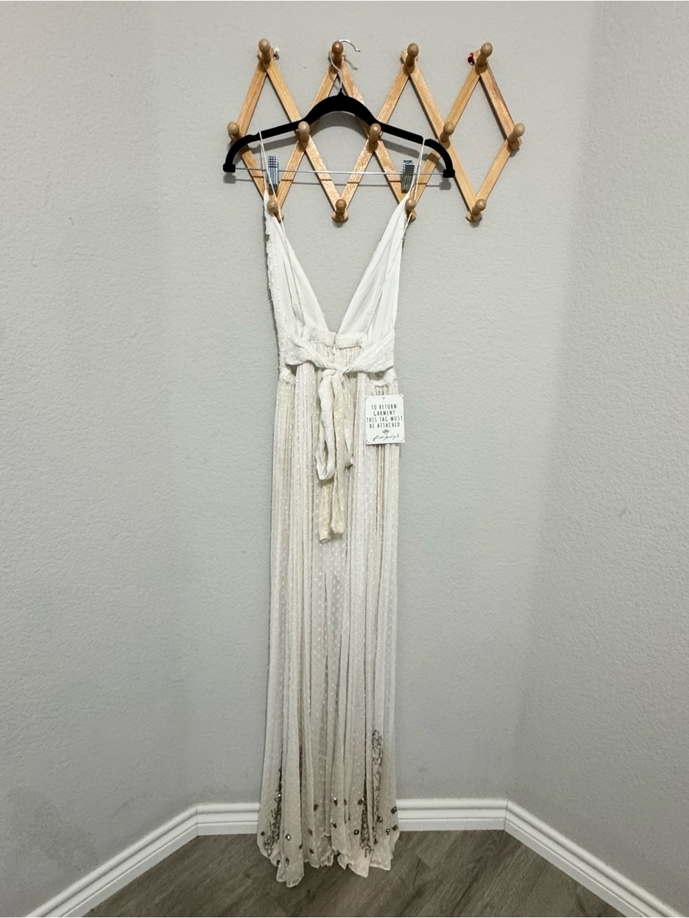 NWT! Free People So Embellished White Floral Maxi Dress Size 8 - Picture 5 of 10